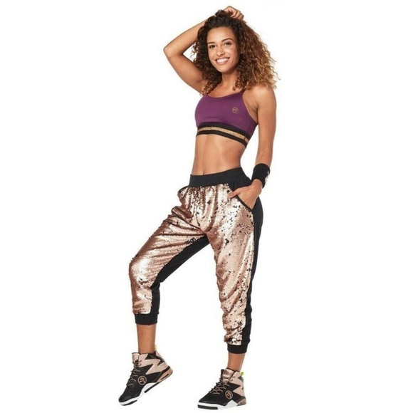 NWT Zumba Glitz + Glam Capri Sweatpants Black Bronze Gold Metallic Spicy Small - Picture 2 of 16